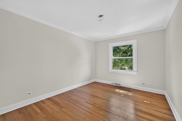 1315 Hawkins Court, St. Charles, IL 60174