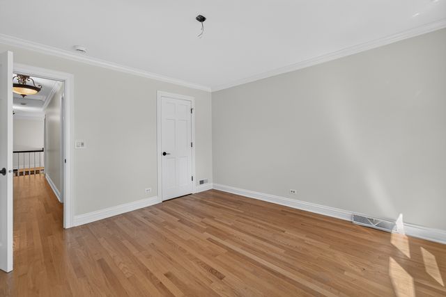 1315 Hawkins Court, St. Charles, IL 60174