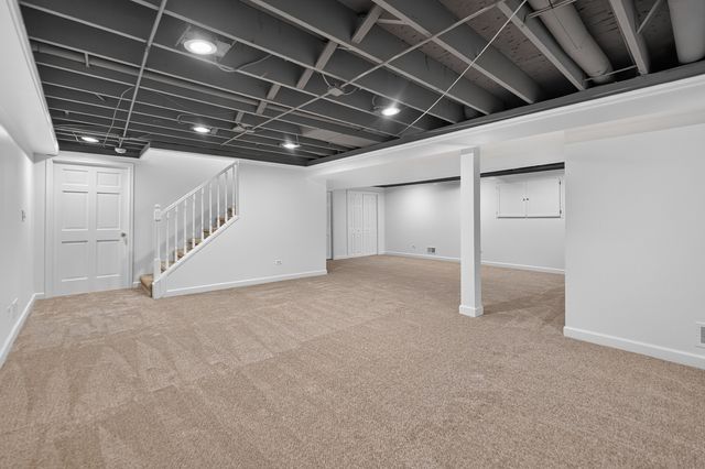 1315 Hawkins Court, St. Charles, IL 60174