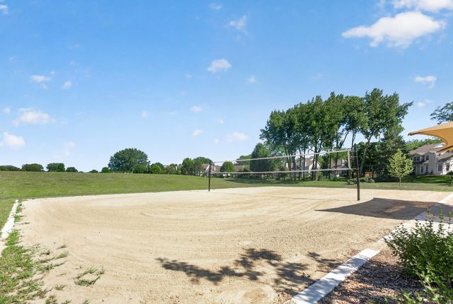 1315 Hawkins Court, St. Charles, IL 60174