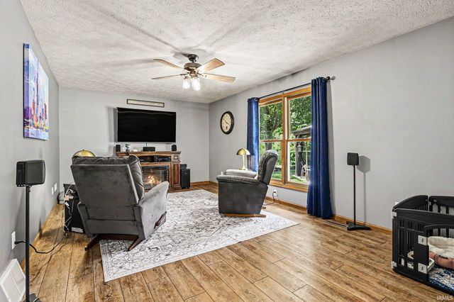 18309 Burton Court, South Bend, IN 46637
