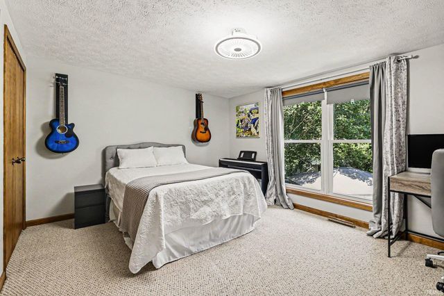 18309 Burton Court, South Bend, IN 46637