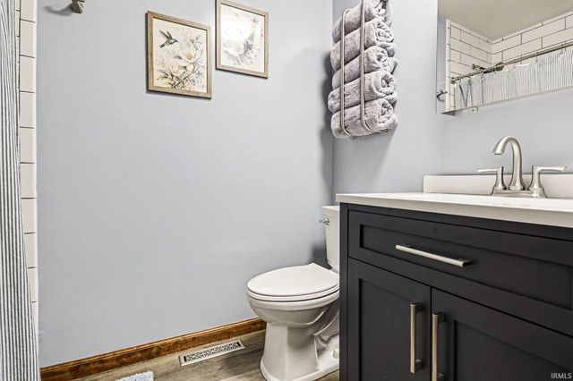 18309 Burton Court, South Bend, IN 46637