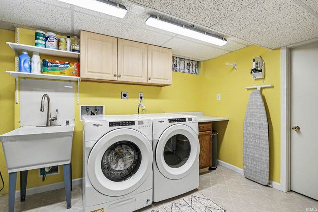 18309 Burton Court, South Bend, IN 46637