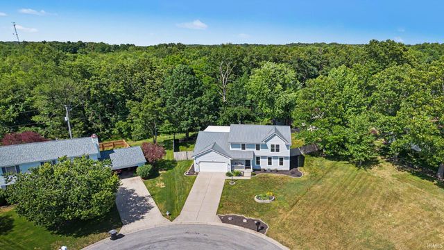 18309 Burton Court, South Bend, IN 46637