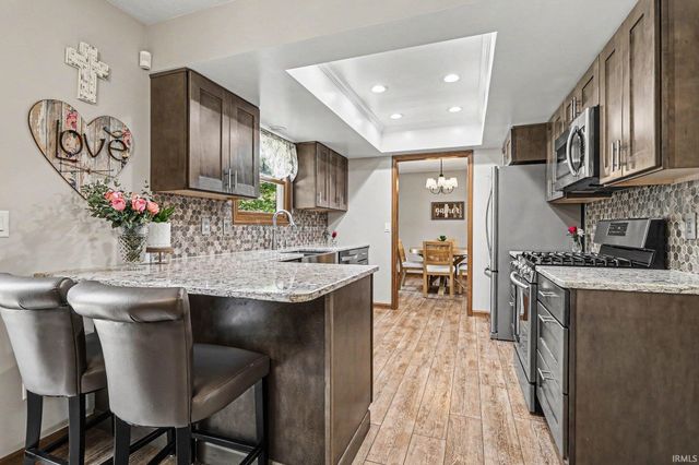 18309 Burton Court, South Bend, IN 46637