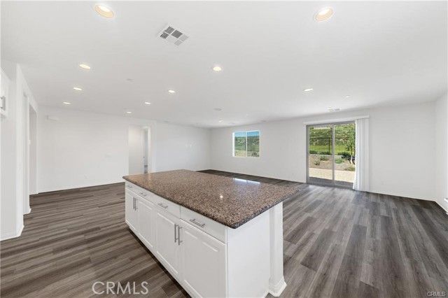 2112 Saratoga Drive, Wildomar, CA 92595