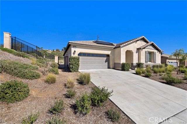 2112 Saratoga Drive, Wildomar, CA 92595