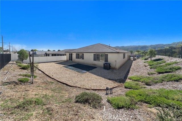 2112 Saratoga Drive, Wildomar, CA 92595