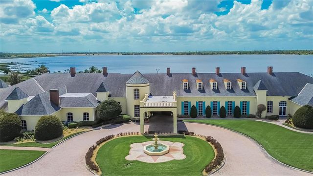 4152 DUNMORE DRIVE, Lake Wales, FL 33859