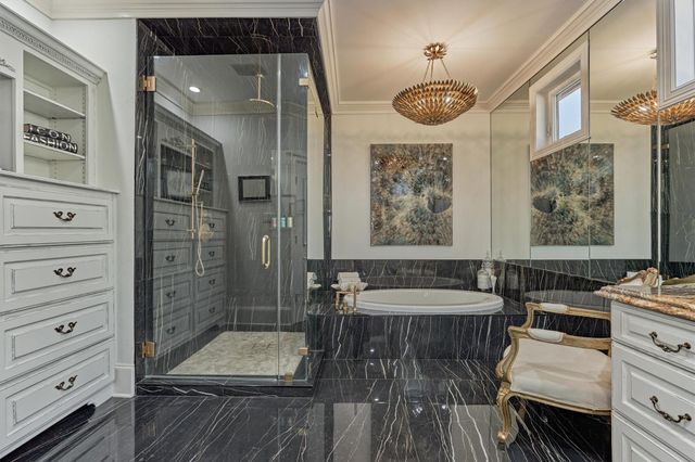 457 Edgewood Drive, Montgomery, TX 77356