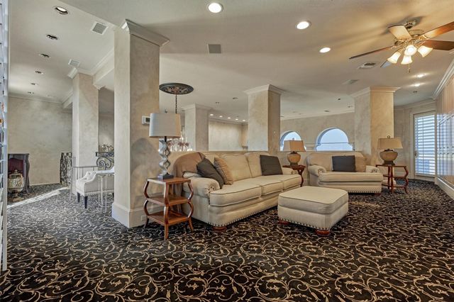 457 Edgewood Drive, Montgomery, TX 77356