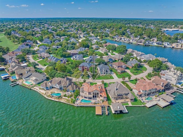 457 Edgewood Drive, Montgomery, TX 77356