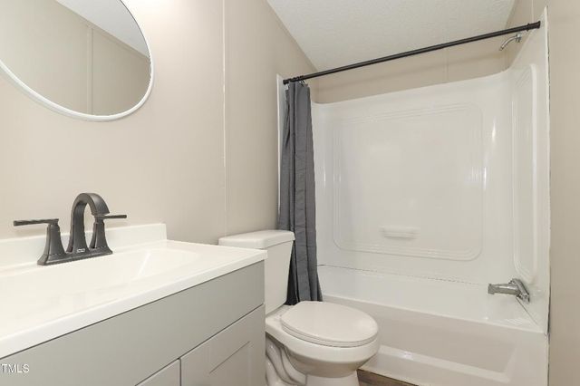 1201 Red Sunset Place, Siler City, NC 27344