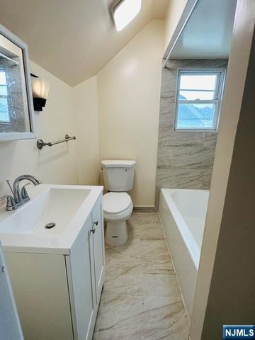 3 Woodside Avenue, Little Falls, NJ 07424