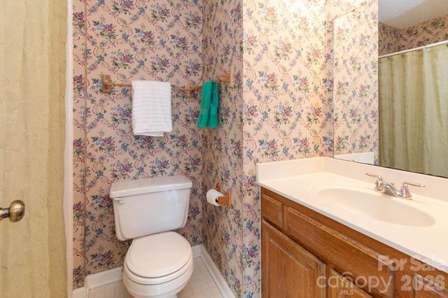 2 Strathmore Drive, Arden, NC 28704