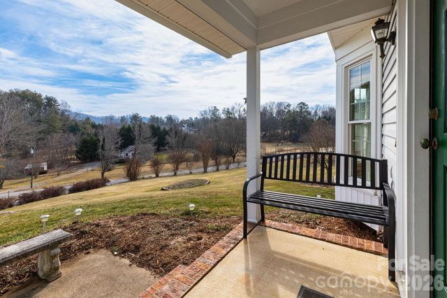 2 Strathmore Drive, Arden, NC 28704