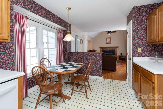 2 Strathmore Drive, Arden, NC 28704