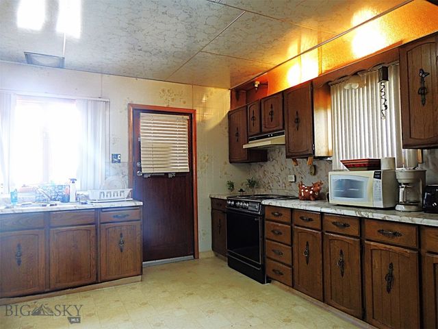 2211 Walnut Street, Butte, MT 59701