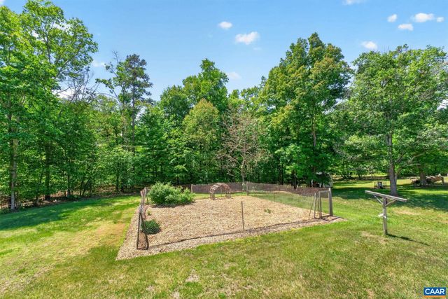 256 WAGNER PL, Palmyra, VA 22963