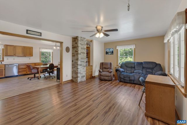 256 WAGNER PL, Palmyra, VA 22963