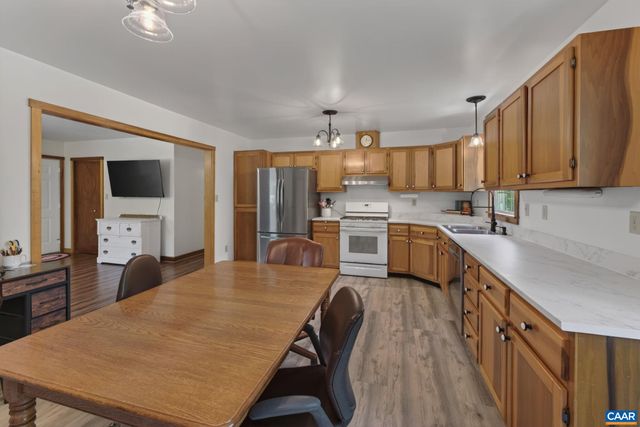 256 WAGNER PL, Palmyra, VA 22963