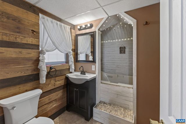 256 WAGNER PL, Palmyra, VA 22963