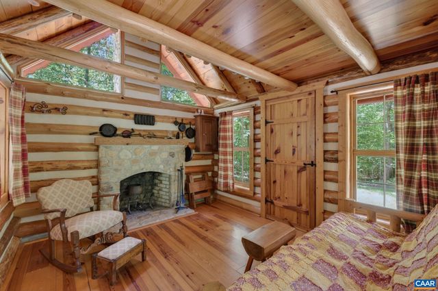 256 WAGNER PL, Palmyra, VA 22963