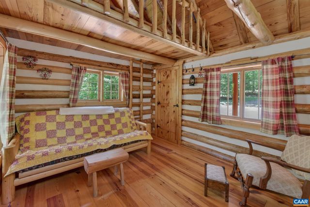 256 WAGNER PL, Palmyra, VA 22963