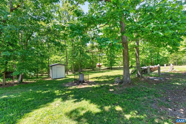 256 WAGNER PL, Palmyra, VA 22963