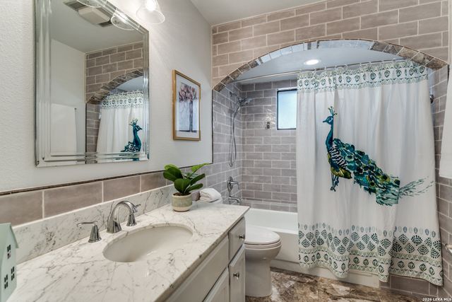2914 HUNTERS STREAM ST, San Antonio, TX 78230