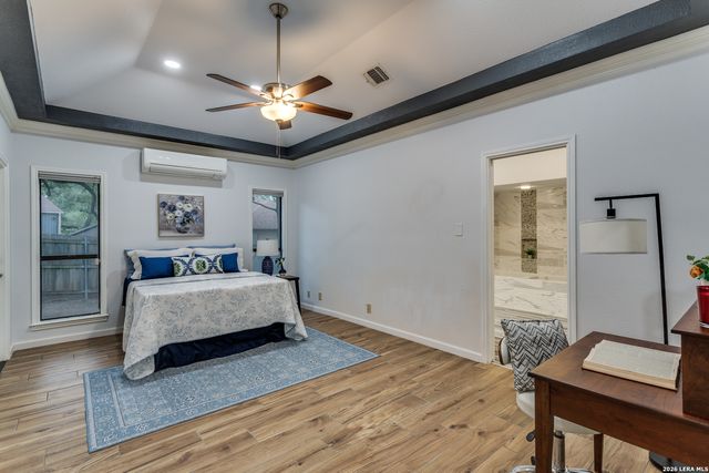 2914 HUNTERS STREAM ST, San Antonio, TX 78230