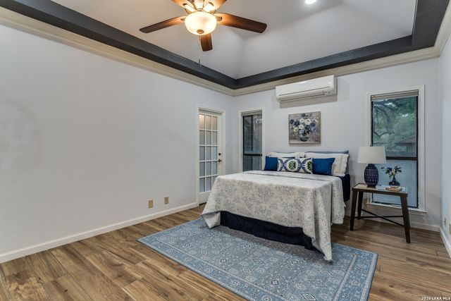 2914 HUNTERS STREAM ST, San Antonio, TX 78230