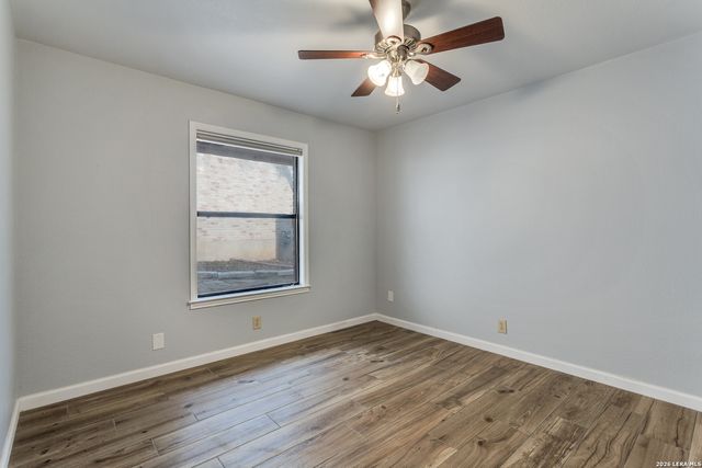 2914 HUNTERS STREAM ST, San Antonio, TX 78230