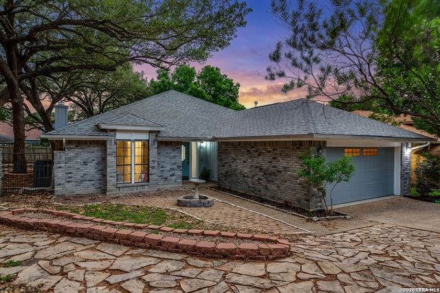 2914 HUNTERS STREAM ST, San Antonio, TX 78230
