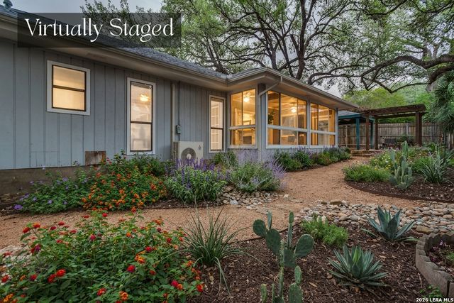 2914 HUNTERS STREAM ST, San Antonio, TX 78230