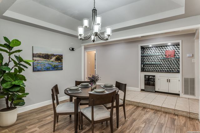 2914 HUNTERS STREAM ST, San Antonio, TX 78230