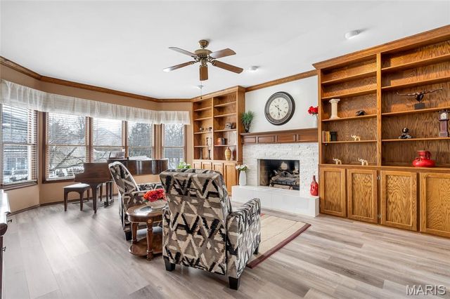 3957 Secretariat Drive, Florissant, MO 63034