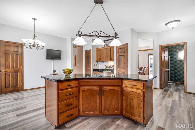 3957 Secretariat Drive, Florissant, MO 63034