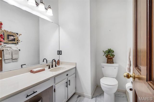 3957 Secretariat Drive, Florissant, MO 63034