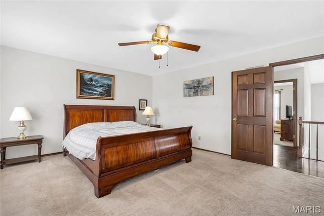 3957 Secretariat Drive, Florissant, MO 63034