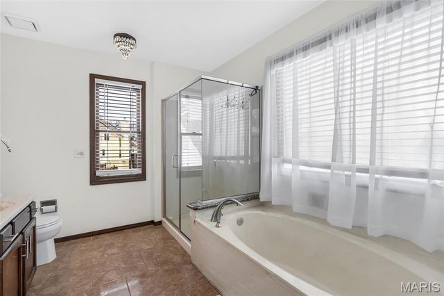 3957 Secretariat Drive, Florissant, MO 63034