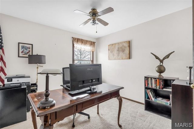 3957 Secretariat Drive, Florissant, MO 63034