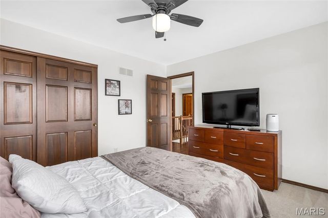 3957 Secretariat Drive, Florissant, MO 63034