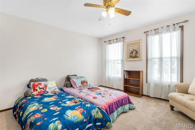 3957 Secretariat Drive, Florissant, MO 63034