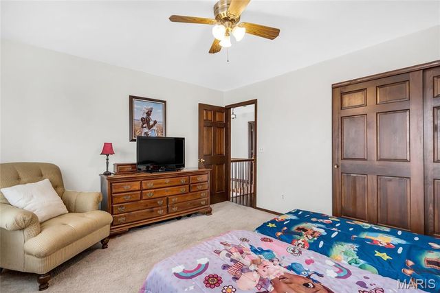 3957 Secretariat Drive, Florissant, MO 63034