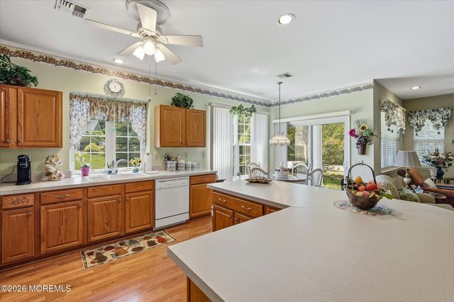 15 Breeze Terrace, Barnegat, NJ 08005