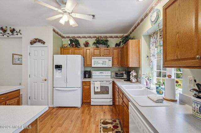 15 Breeze Terrace, Barnegat, NJ 08005
