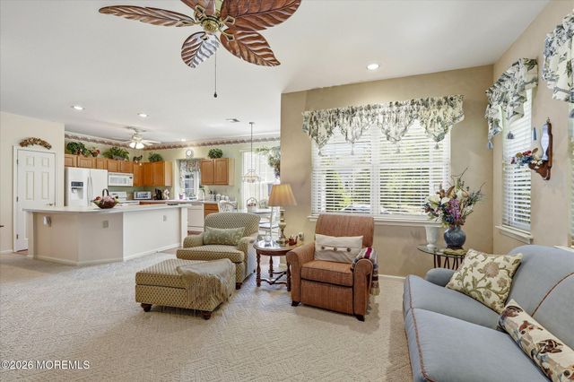 15 Breeze Terrace, Barnegat, NJ 08005