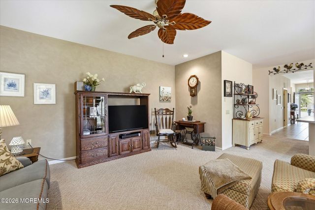 15 Breeze Terrace, Barnegat, NJ 08005